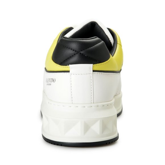 Valentino Garavani Men's One Stud Low Leather Fashion Athletic Sneakers Shoes - Picture 3 of 8